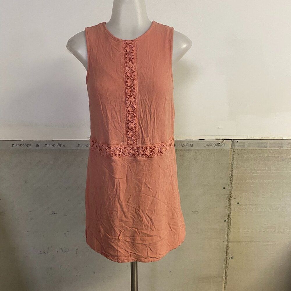 Dina Be Peach Sleeveless Shift Dress Small Crochet Trim Rayon